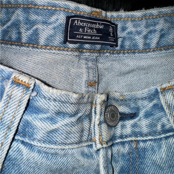 Abercrombie jeans - Picture 3 of 3